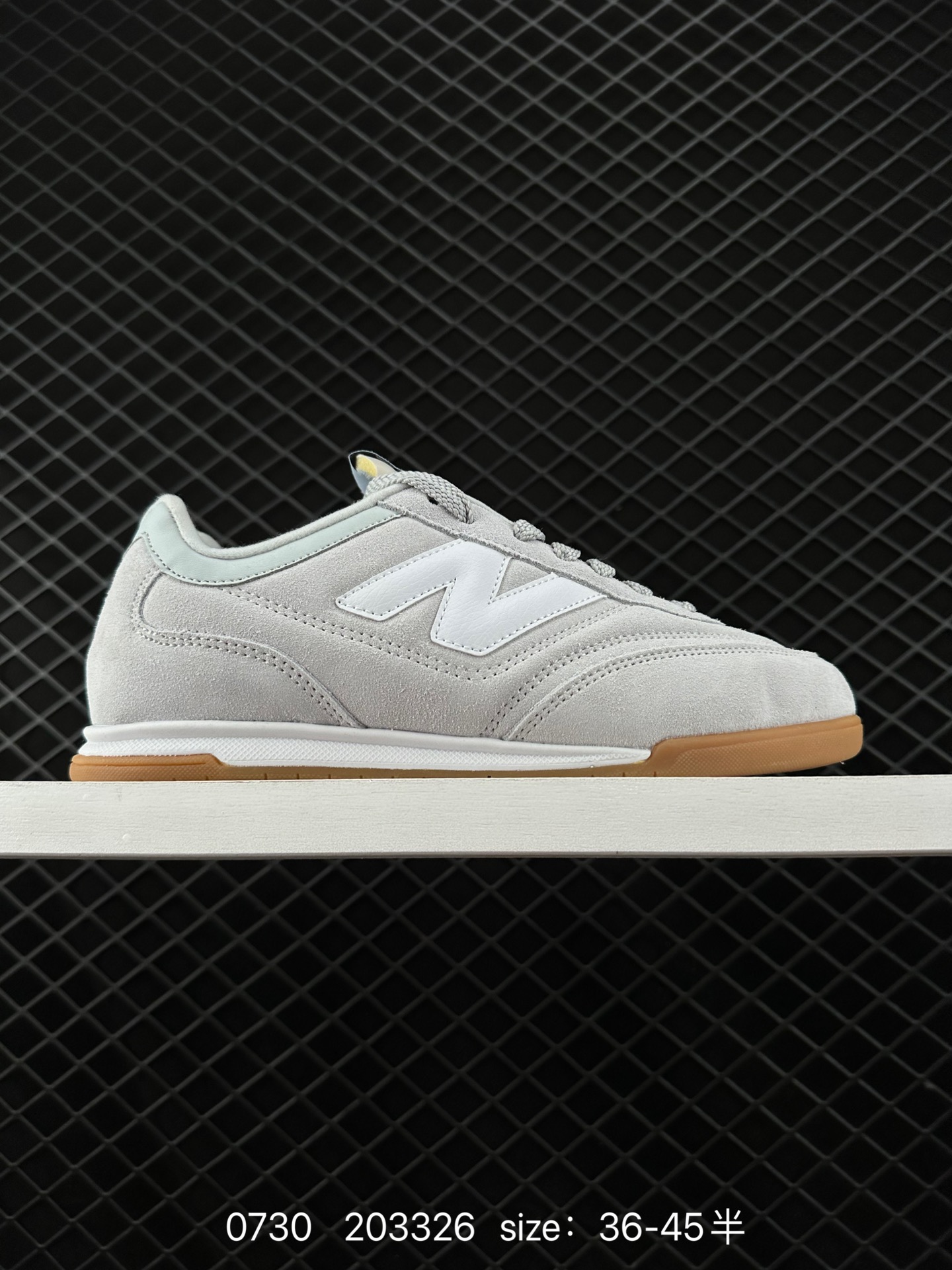 New Balance  RC42